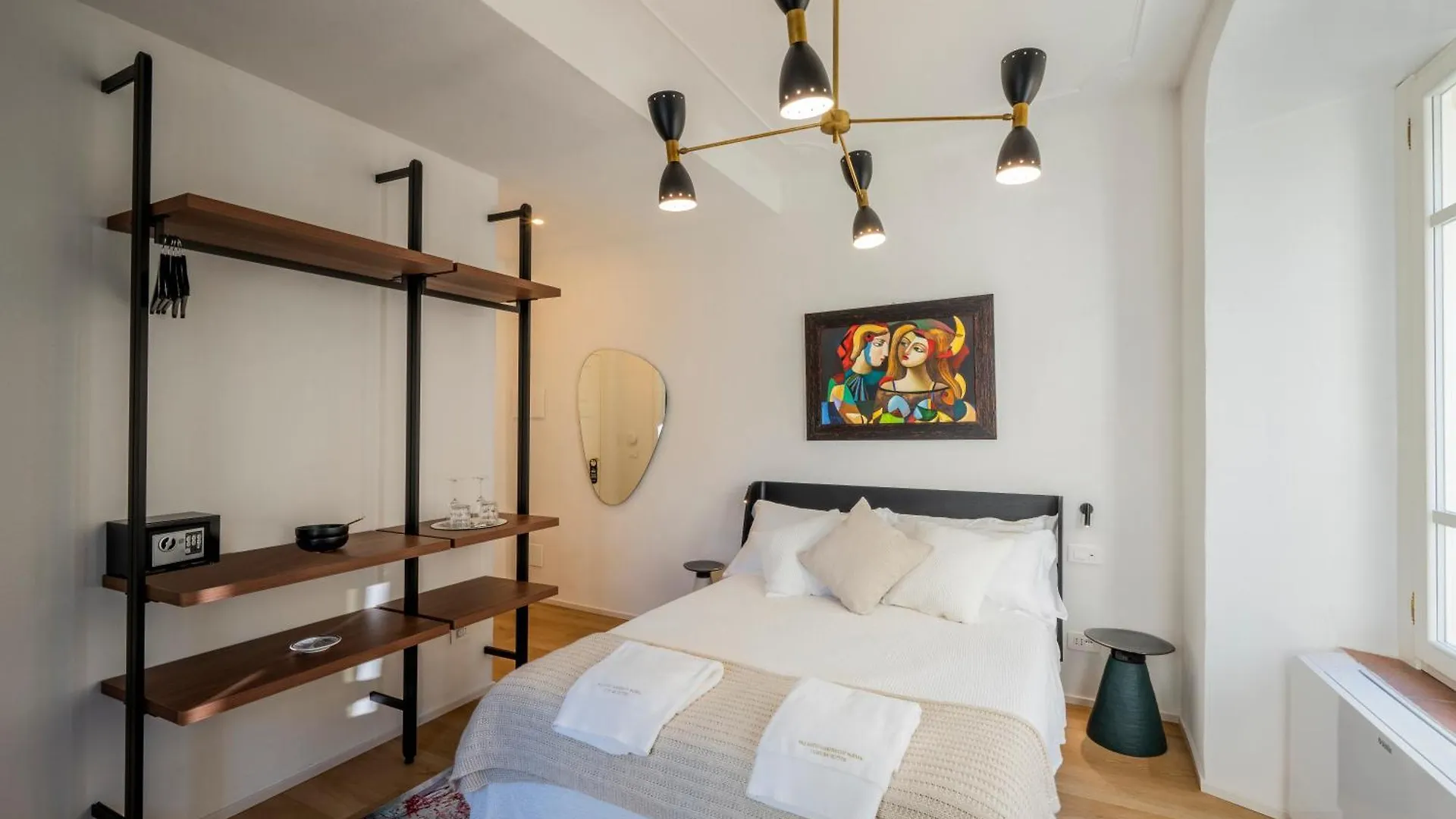 Гостевой дом Palazzo Garibaldi Parma Luxury Rooms & Suites