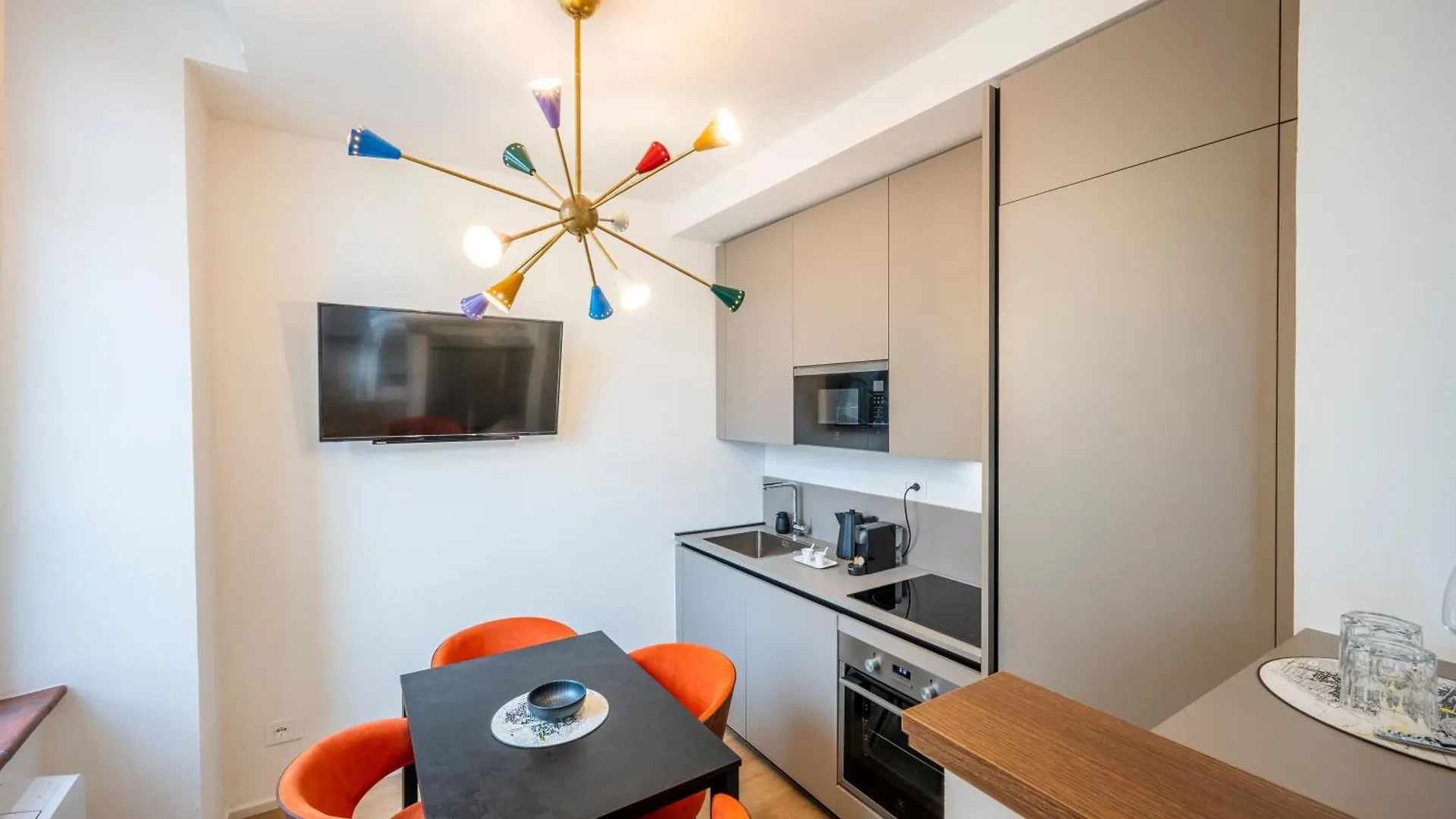 Гостевой дом Palazzo Garibaldi Parma Luxury Rooms & Suites