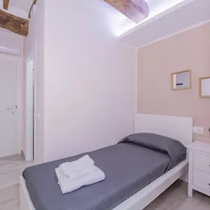 Maison d'hôtes Residenza Borgo Guazzo, Parme